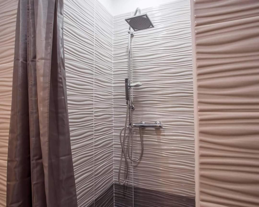 Apartment 50 Shades Of Grey Πόρετς Εξωτερικό φωτογραφία